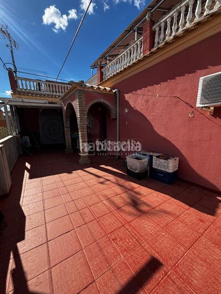 Foto 59dfbe11-50c6-4840-bddf-138759510261. Casa a La Paz Alcalá de Guadaira