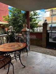 Casa a La Paz. Casa en venta en alcalá de guadaira