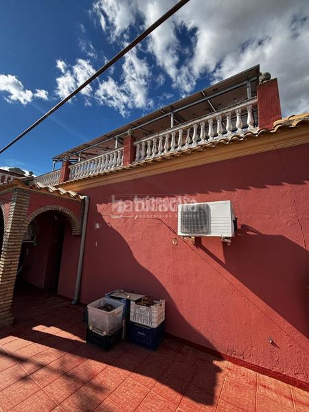 Foto cd7a1f61-60dc-4297-a7bf-93d3fde2e34d. Casa a La Paz Alcalá de Guadaira