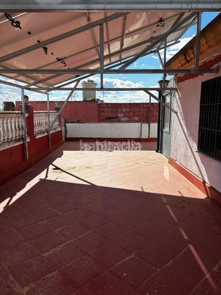 Foto d419e830-6192-4585-96b6-d11c47a7eeba. Casa a La Paz Alcalá de Guadaira