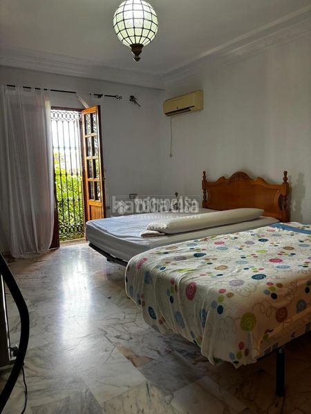 Foto d8853286-fec7-4dce-888b-1f557b041c67. Casa a La Paz Alcalá de Guadaira