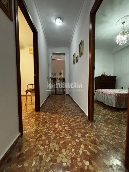 Foto 64a66acc-250d-47a6-9a42-f4df720c0be9. Casa aparellada a Torreblanca Sevilla