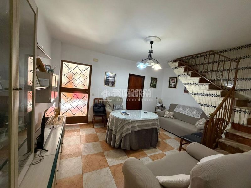 Foto 2b2643f3-22a8-4928-acdc-45dcad93b713. Casa a Torreblanca Sevilla