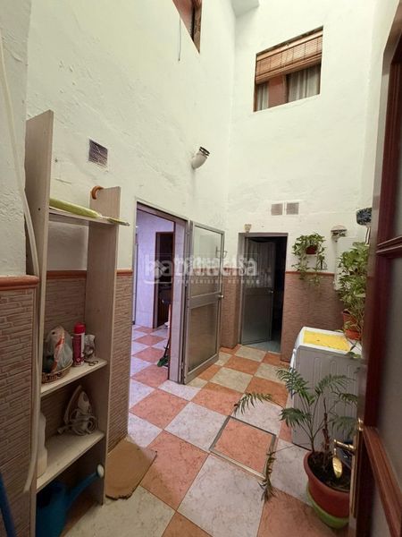 Foto 9c32546b-cf47-4ae1-bbd6-f970e28cf850. Casa a Torreblanca Sevilla