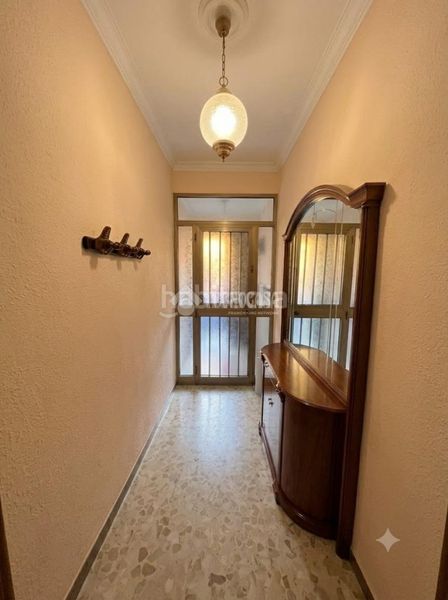 Foto 5d9a5d52-11ef-47f8-af7e-4394767843d9. Casa aparellada amb aparcament a Torreblanca Sevilla
