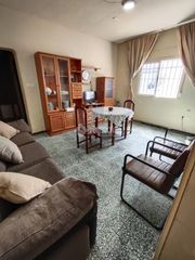 Maison à Torreblanca. Casa en venta en sevilla