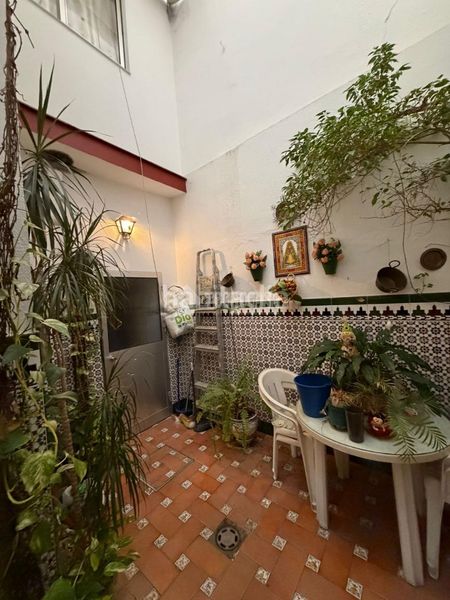 Foto 63ea610c-c154-46b9-b7f9-85941531d570. Casa a Torreblanca Sevilla