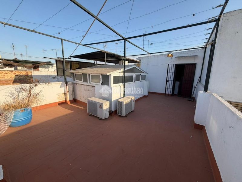 Foto 8d17c8b1-c8e5-4699-b2c7-3b4d423d5971. Casa a Torreblanca Sevilla