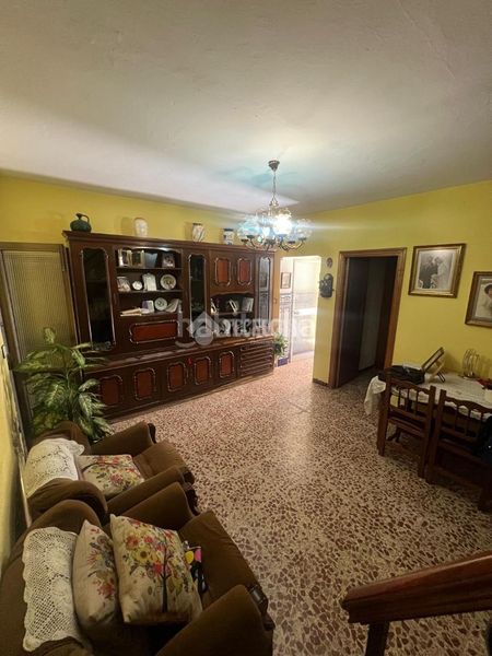 Foto 2fb30c28-c601-44e1-b455-3b4b6f5e5db1. Casa  en venta en Torreblanca Sevilla