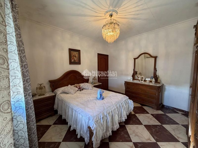 Foto ad5b7133-0aaf-4ec3-8436-ddc77f1a6e72. Casa a Torreblanca Sevilla