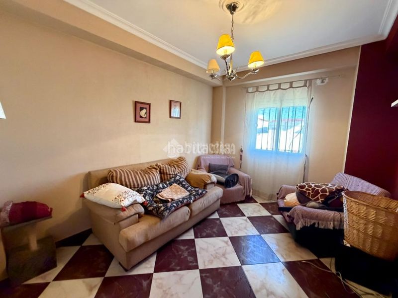 Foto ed320807-f58d-4a83-a279-4da1f340d233. Casa a Torreblanca Sevilla