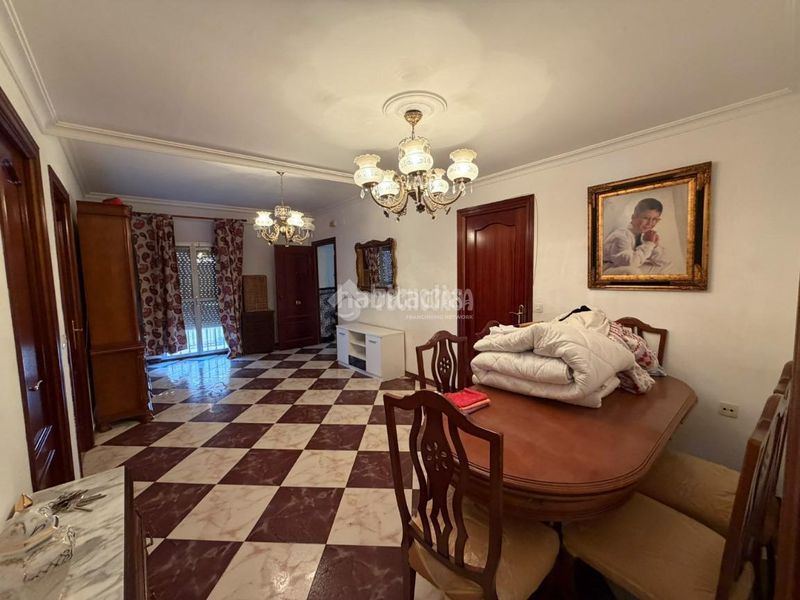Foto faae6a04-1416-4421-af91-7c92326fe484. Casa a Torreblanca Sevilla