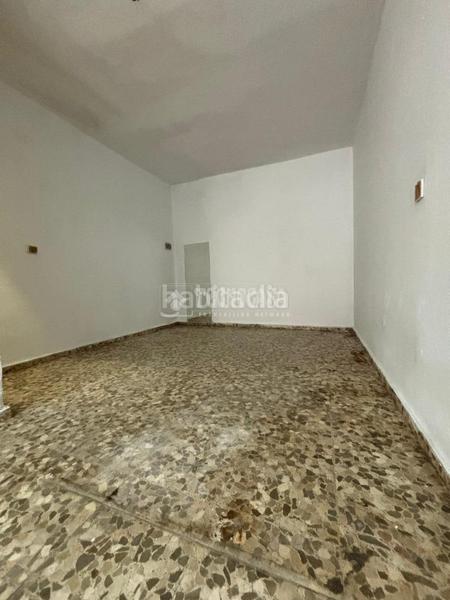 Foto 3c9a015f-91ab-425c-8318-475d49f4c58e. Local comercial licencia en venta en Torreblanca Sevilla