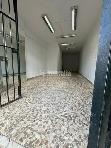 Foto 9ab85ab5-d5df-426c-ac46-db656d2a9160. Local comercial licencia en venta en Torreblanca Sevilla