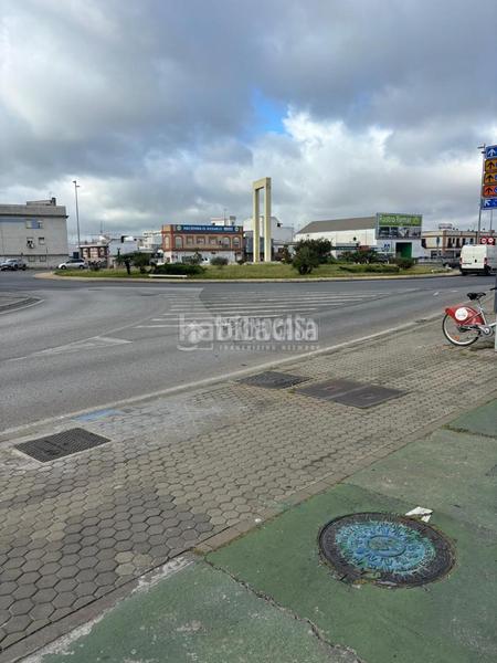 Foto e0a181d4-63e9-460a-bef5-3da9c2851ee5. Local comercial licencia en venta en Torreblanca Sevilla