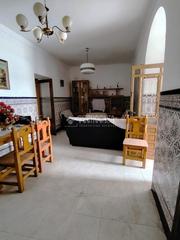 Maison jumelée à Paradas. Casa en venta en paradas