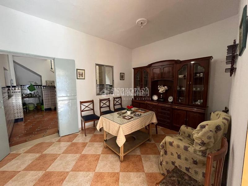 Foto a8e9ad52-a86e-4b3d-8076-5f717e4625ed. Casa bifamiliare in Torreblanca Sevilla