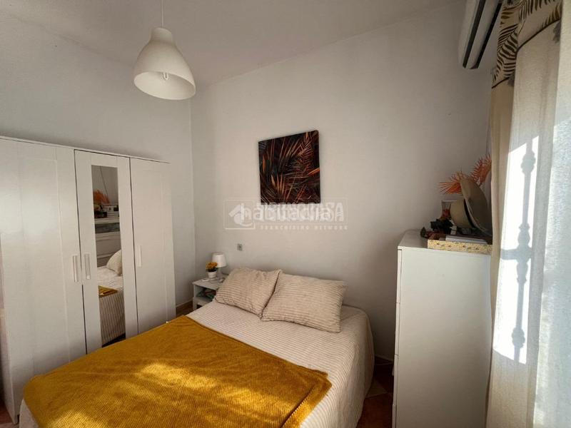 Foto d4f214d1-ff44-4325-ba50-20328fe61162. Casa bifamiliare in Torreblanca Sevilla