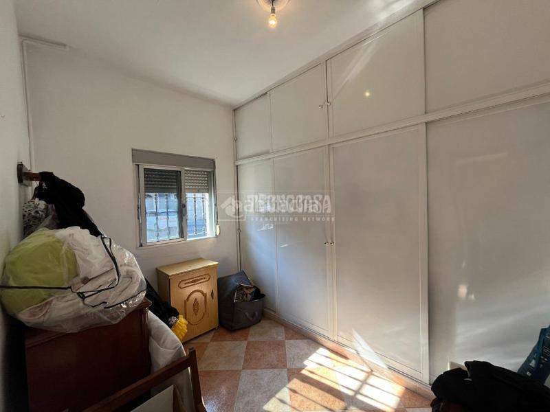 Foto e1a4ff5f-d0c3-455a-9e41-e1c67d7b152e. Casa bifamiliare in Torreblanca Sevilla