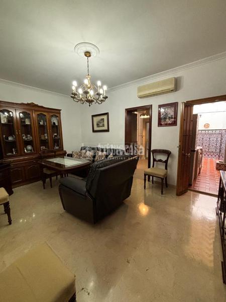 Foto 1f5a2d0d-7188-43f7-ad43-fec6dcc7ee63. Casa bifamiliare in Torreblanca Sevilla