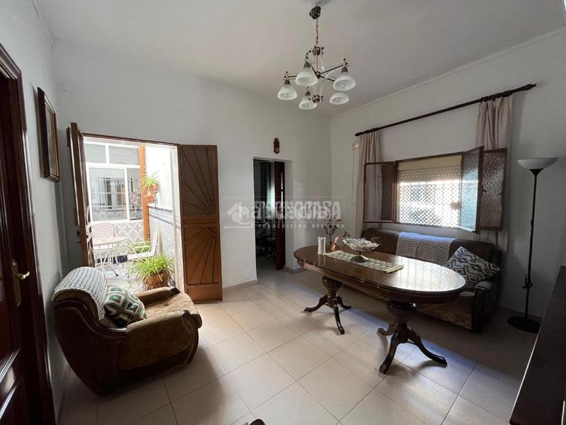 Foto 8da558a1-e1b6-4749-9a9b-7fe8dbc1fc07. Casa bifamiliare in Torreblanca Sevilla