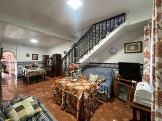 Maison à Torreblanca. Casa en venta en sevilla