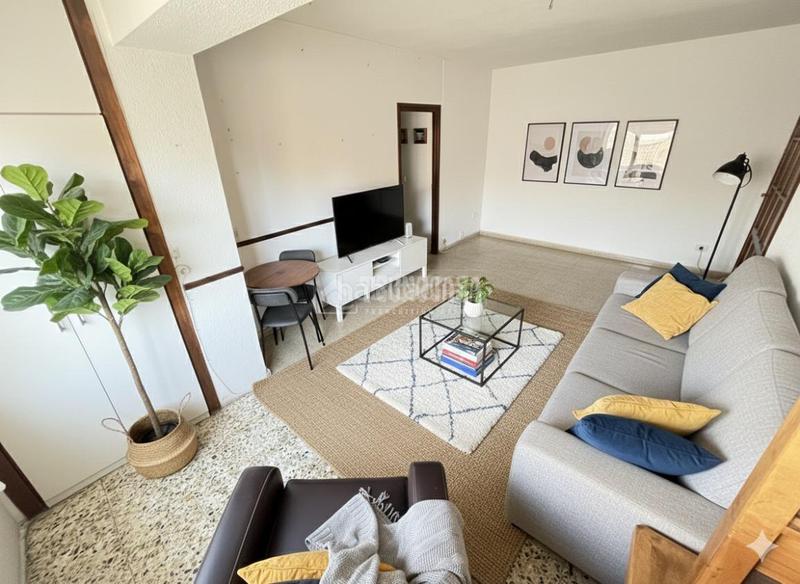 Foto 762a05cb-49d6-4ab2-8e1e-1e8687bd4e3d. Piso  en venta en Aluche Madrid