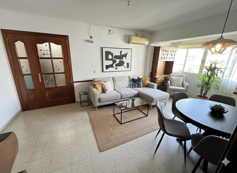 Foto c229082e-123a-4510-a2f7-476d2674b0d1. Piso  en venta en Aluche Madrid