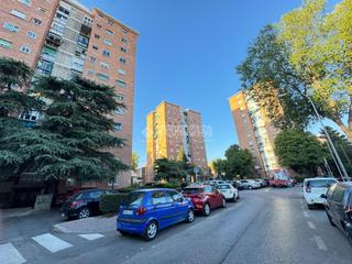 Etagenwohnung in Aluche. Piso en venta en madrid