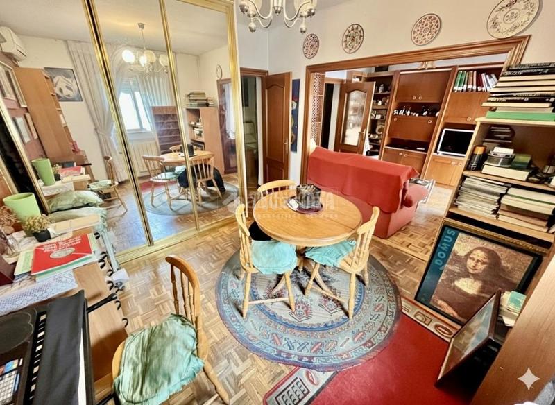 Foto cb259dc9-98fe-44a4-93b8-fea00037e1f6. Pis amb calefacció a Aluche Madrid