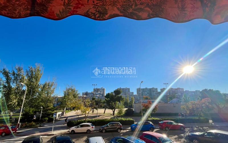 Foto 17b2dea8-bd48-4bb8-a665-b2ade0a8197a. Appartement dans Aluche Madrid