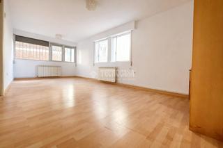 Appartement à Aluche. Piso en venta en madrid