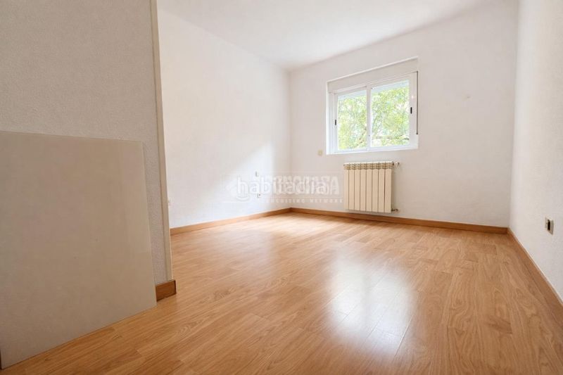 Foto 140383a5-8ff3-4abf-8273-e167a66899c9. Pis amb calefacció a Aluche Madrid