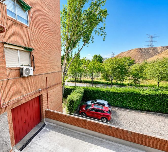 Foto 0c10c64b-1354-4c47-bb64-2b30f29f2c4b. Piso  en venta en Aluche Madrid