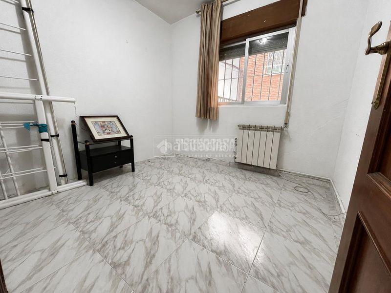 Foto e33bbee9-213d-4df1-b107-25d4a3ee50d9. Pis a Aluche Madrid