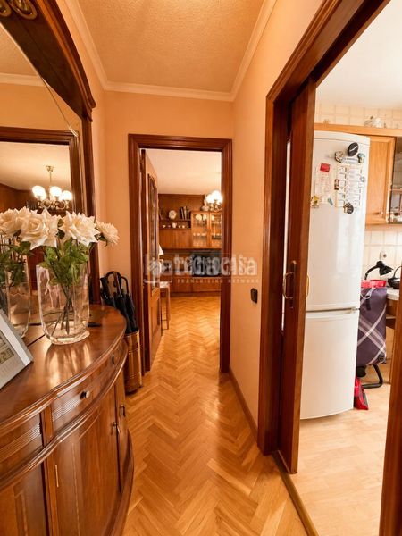 Foto 8d8d25cf-ff4c-48f1-a3da-2e06fddc028a. Piso  en venta en Aluche Madrid