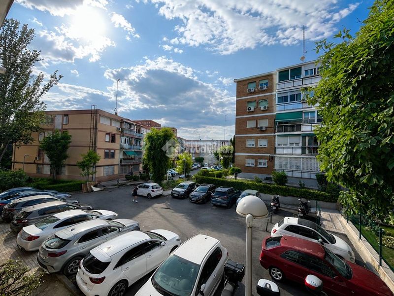 Foto bd46f77e-8379-4b5f-91f3-929516b88ee9. Pis a Aluche Madrid