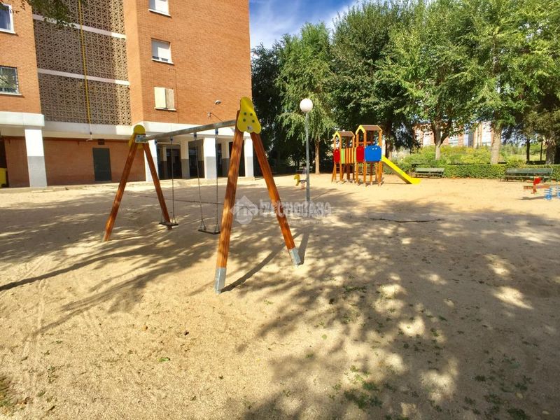 Foto 4cb9dffd-c079-412c-adba-554f7c3b6fae. Piso  en venta en Aluche Madrid