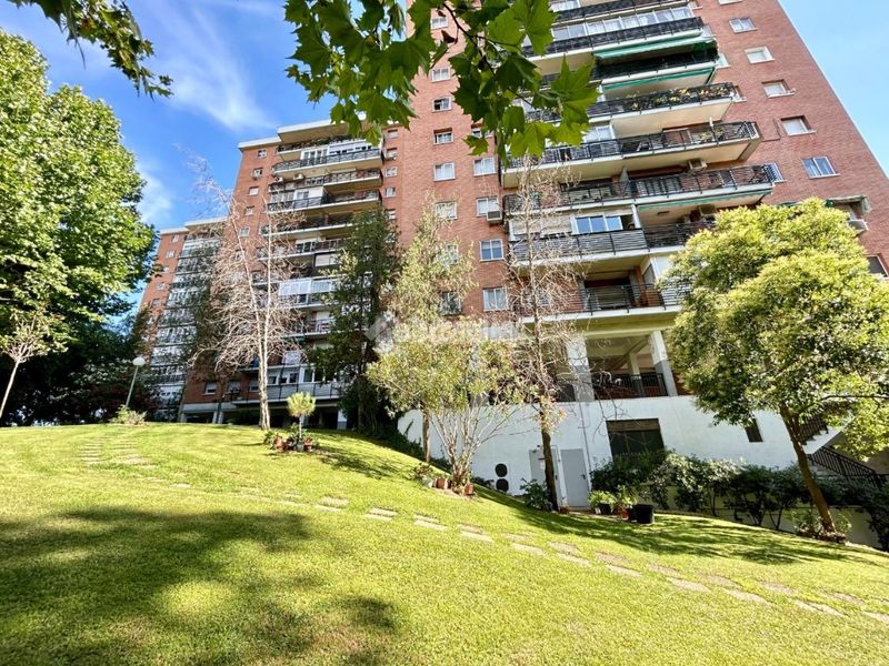 Foto a0a375b6-41c9-4ef9-a79d-8e7ce976bd76. Piso  en venta en Aluche Madrid