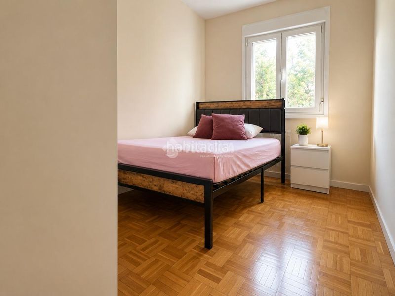 Foto e75b2f7c-47b5-4716-a155-5a4eceaf96d4. Piso  en venta en Aluche Madrid