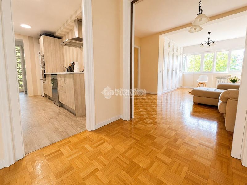 Foto f72d4231-0b5d-4ed1-afd3-3475d391bc97. Piso  en venta en Aluche Madrid