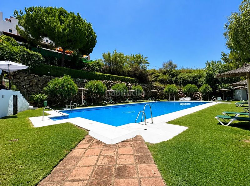 Foto 8cb0ba75-dac7-4b93-9d6c-37dd7c0d5e2e. Xalet amb calefacció aparcament piscina a Bello Horizonte - Lindasol Marbella