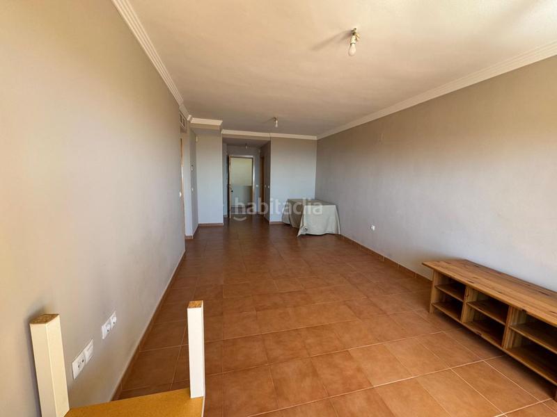 Foto 88b9b6ac-8f21-49a1-a303-977b5c000e93. Lloguer apartament a cristóbal colón 4 a Calahonda Mijas
