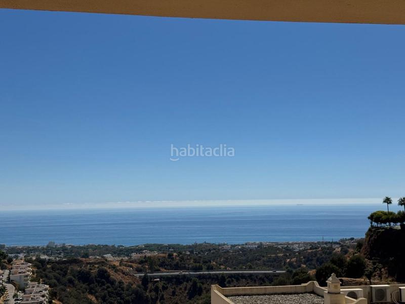 Foto f11fdeb3-36b4-4bb8-82ce-9d5e4c7617e2. Rent apartment in cristóbal colón 4 in Calahonda Mijas