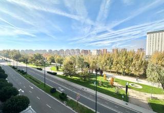 Aparcament cotxe a San Pablo - San Nicolás. Boxplaza de garaje en venta en valladolid