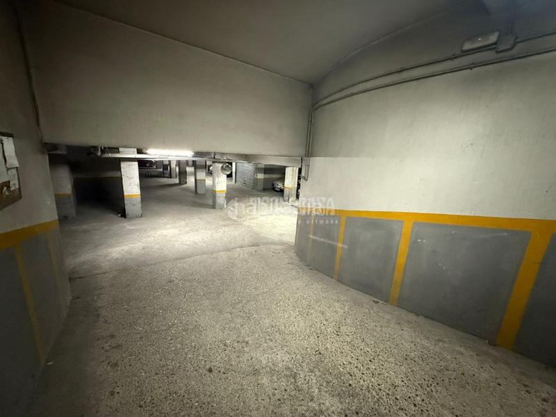 Foto f55f19ad-6ec6-41fb-be3c-12d756494554. Posto auto in San Pablo - San Nicolás Valladolid