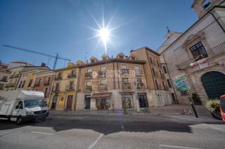 Etagenwohnung en Centro. Piso en venta en valladolid