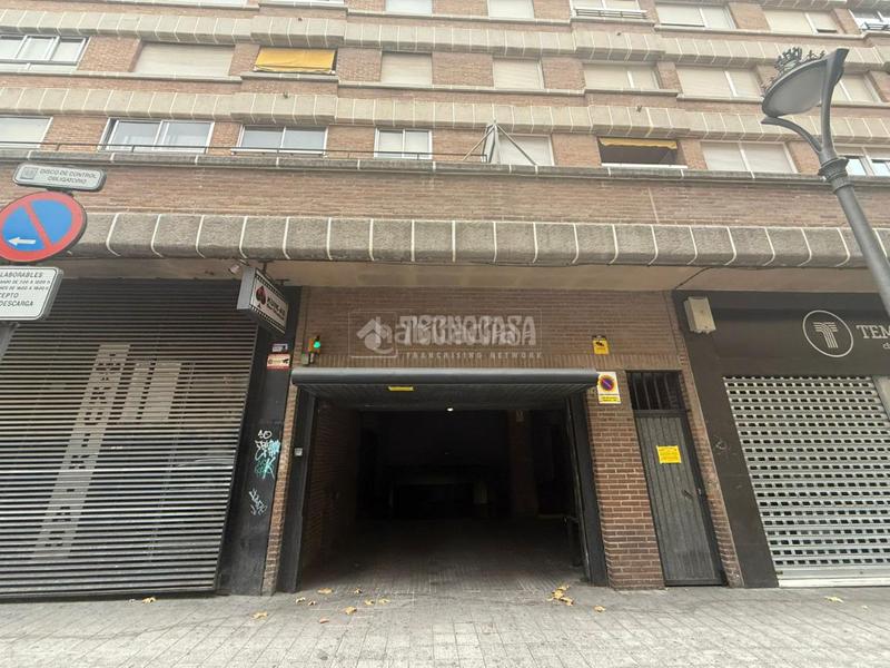 Foto ab1bbd15-fcf1-4ef7-ac84-029a4ffd39d1. Aparcament cotxe a San Pablo - San Nicolás Valladolid