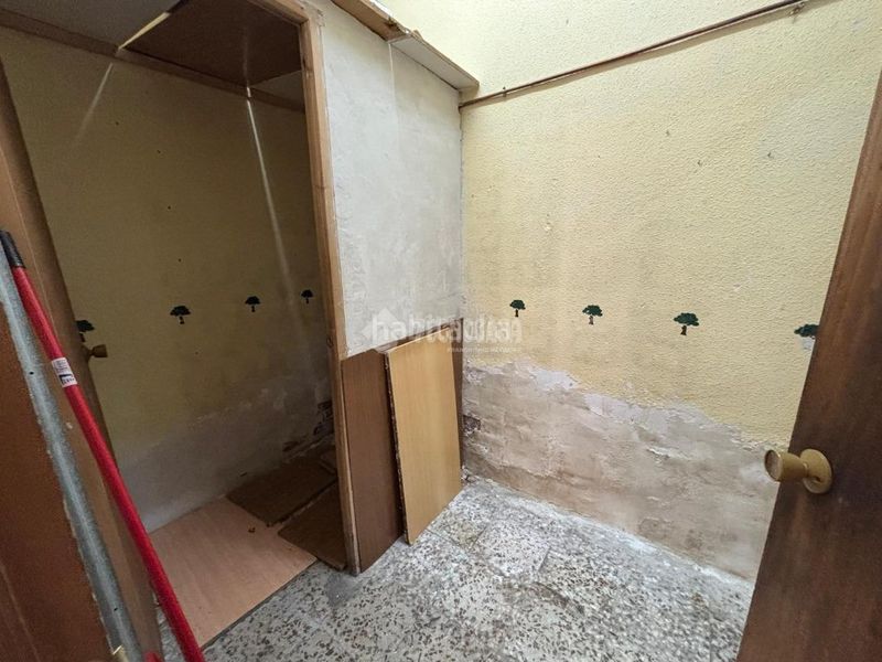 Foto 1425d97b-1ea8-4585-b1a5-548e2a01c60a. Local comercial a San Isidro Getafe