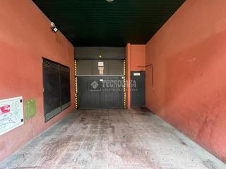 Parking coche en San Isidro. Boxplaza de garaje en venta en getafe